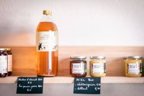 Découvrez notre épicerie & traiteur à Le Pied de la Lettre à GRIGNAN. Savourez des saveurs authentiques et des produits de qualité. Visitez-nous dès aujourd'hui!