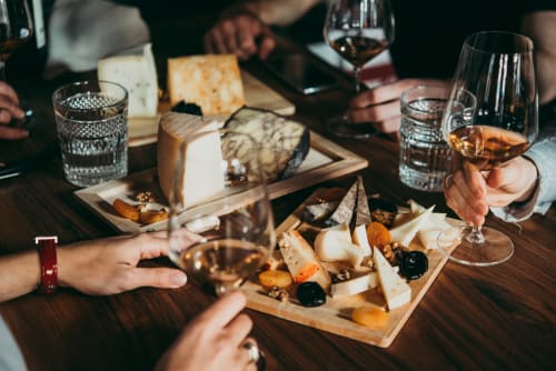 Fromage | Vin | Eau | Personnes