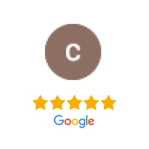Badge de notation Google 5 étoiles pour l'hôtel Le Domaine du Bez à Saint Laurent d'Olt, France