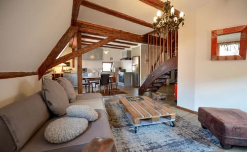 Salon raffiné du gîte Les Géraniums à Riquewihr