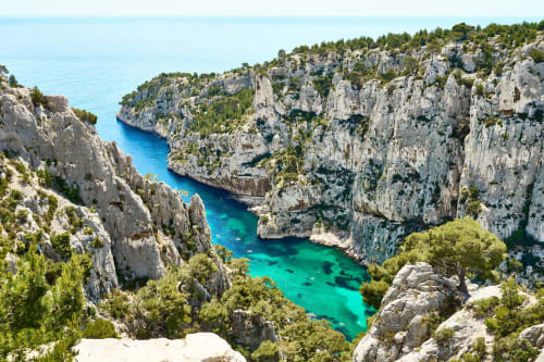 Piscine | Montagne | Arbres | Ciel
