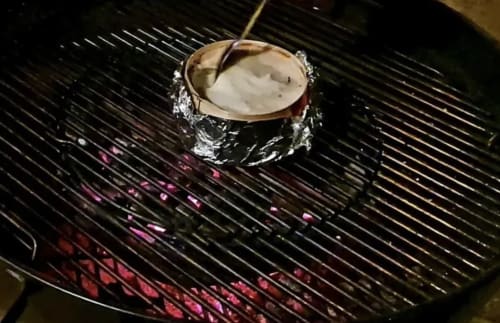 Pomme de terre enrobée de papier d'aluminium cuite au barbecue à La Cour d'Hortense B&B à Sailly-Flibeaucourt