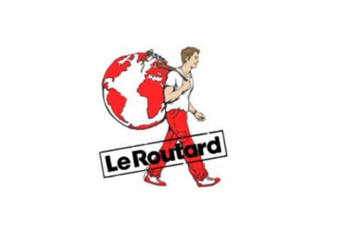 Logo Guide du Routard Domaine des Thomins Maison d'hôte Cisai Saint-Aubin Hôtel Gacé