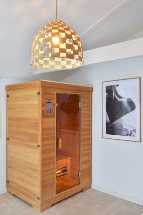 Sauna infrarouge privatif en bois – Nuits d'Audace love room couple