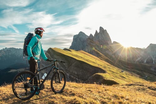 Montagne | Cyclisme | Verts | Ciel | Nuages