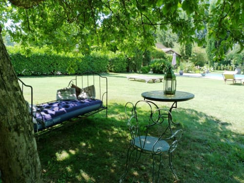 Bienvenue à Charm'In Provence, un havre de paix à Saumane-de-Vaucluse. Découvrez nos charmants hébergements et services.
