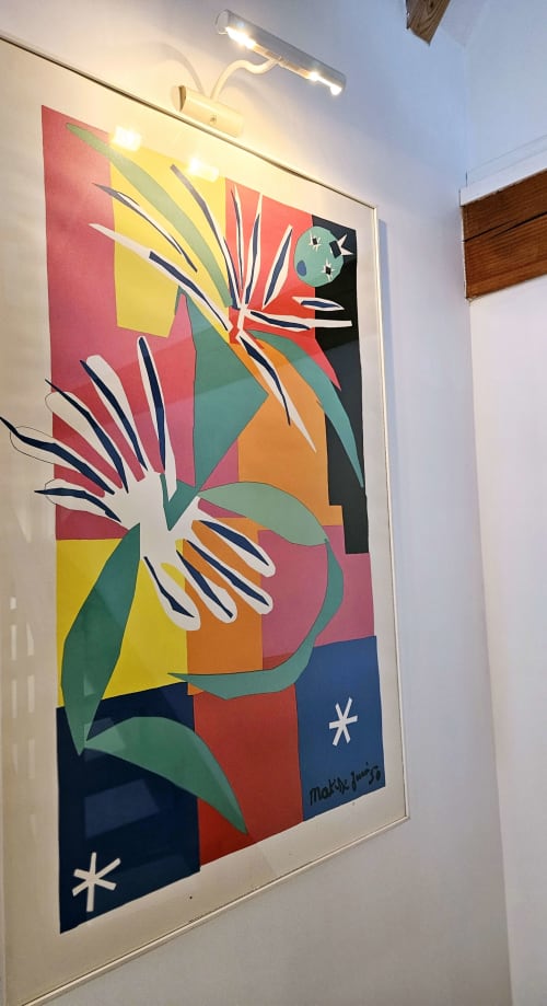 Bienvenue dans notre charmante maison de village à Marcillac-Vallon. Profitez d'un séjour alliant charme ancien et modernité, à proximité de toutes les commodités. Réservez dès maintenant pour des vacances ou déplacements professionnels inoubliables chez La Conciergerie du Vallon.
