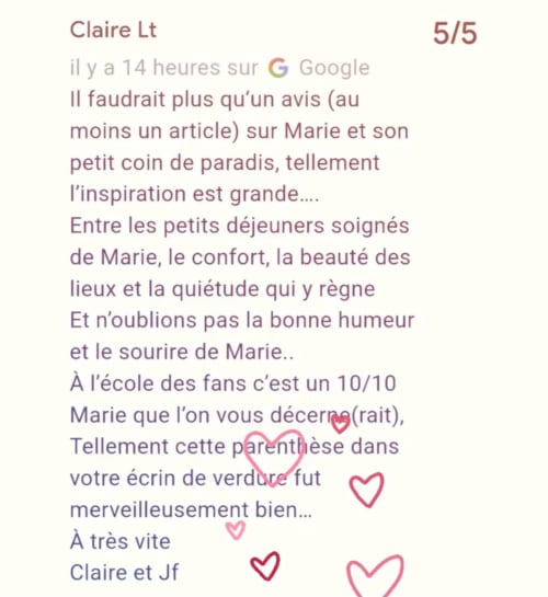 Photo testimony and review of Claire following her stay at La Loge du Grand Cèdre, Saintes 17100