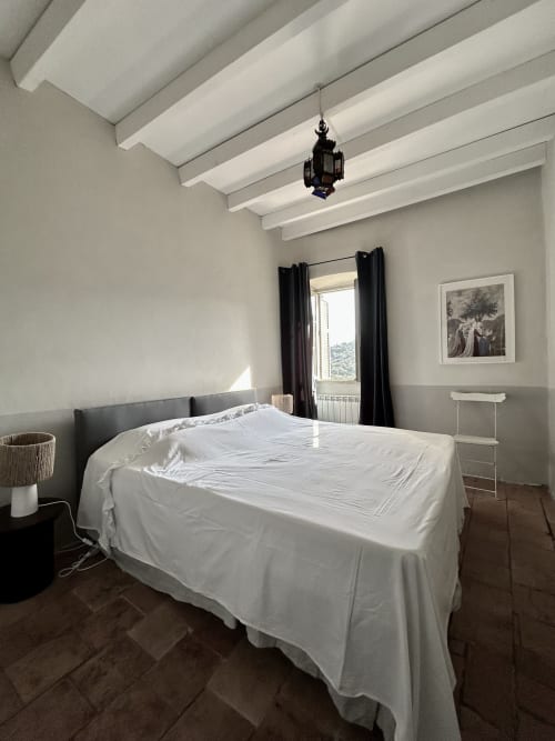 Chambre 1er étage avec vue sur piscine et montagne