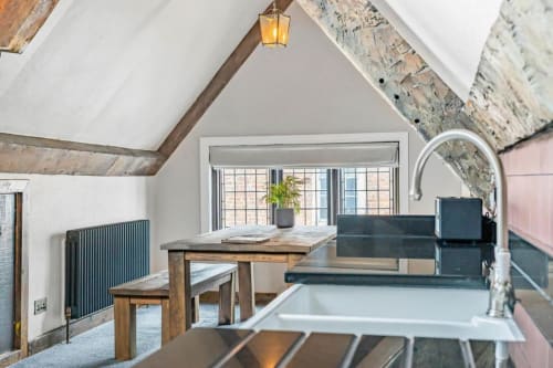 Quirky & Modern Minimalist Stay in Prime Chester Location | Stylish Rental