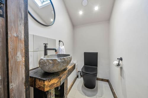 Quirky & Modern Minimalist Stay in Prime Chester Location | Stylish Rental