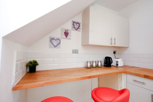 Cozy & Fully Equipped Rental Home in Middleton, UK – Prime Location Near Manchester