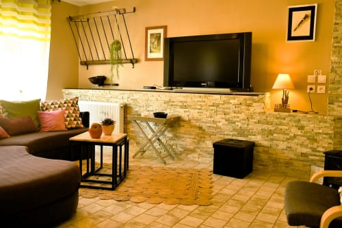 Séjour en Meuse près de Verdun, Grand Est. Gites au logis des chouettes à Chatillon-sous-les-côtes. Pour un séjour Nature et bien-être avec jacuzzi et salle de jeux. Fête de la MIrabelle à Metz, Enenevol à Chambley, Luxembourg, lac de Madine, Nancy. Location de vacances. Vacances en famille. EVJF. Meublé de tourisme près de Verdun de 2 à 10 personnes. Séjour en Meuse près de Verdun et des champs de bataille. Ossuaire et Mémorial de Douaumont. Voie verte Verdun, cyclotourisme Verdun. MET Festival. Gite le grand logis des chouettes, 5 chambres à Chatillon-sous-les-côtes près de Verdun