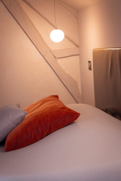 hôtel, puy du fou, gite, chambre d'hôtes, hébergement, les herbiers, séminaire, salle de réunion, chambre familiale de 2 à 3 personnes, ambiance eau, les epesses, les vikings, le mime et l'étoile, le bal des oiseaux fantômes
