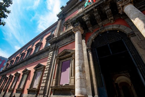 Museo Archeologico Nazionale di Napoli vicino al centro storico