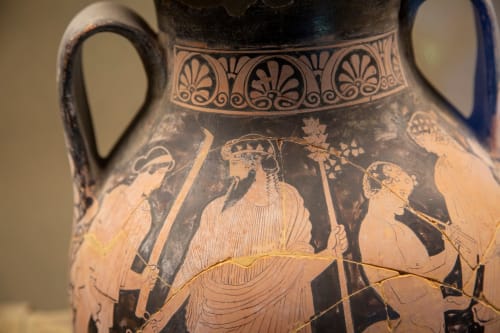 Antico vaso greco con decorazioni a figure rosse presso Corte Sicula, bed and breakfast a Siracusa in Sicilia