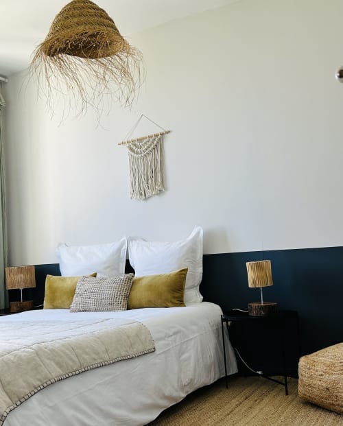 Maison de vacances location à Bastia en Corse, vue mer. Chambre avec salle de bain dans maison de caractere.