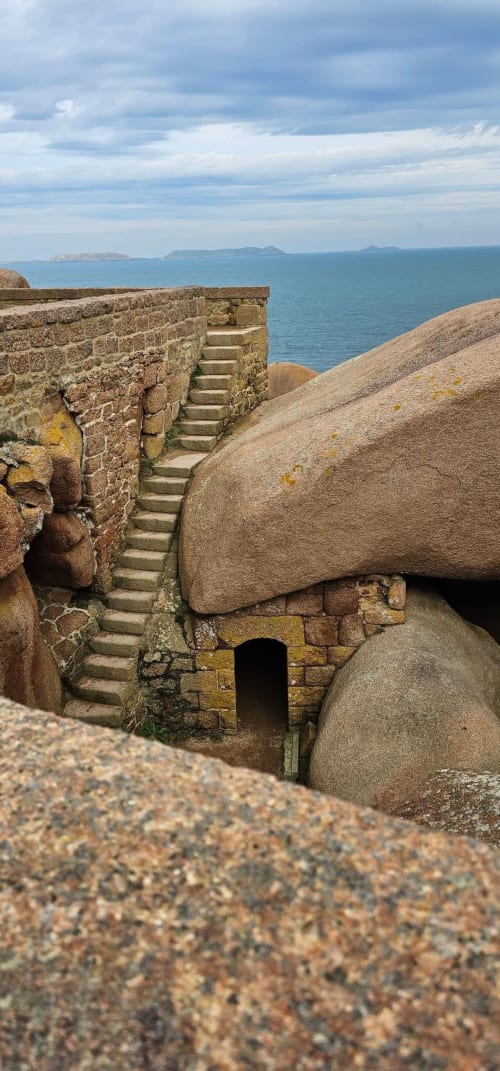 Le sentier des douaniers à Ploumanac'h Côte de granit rose