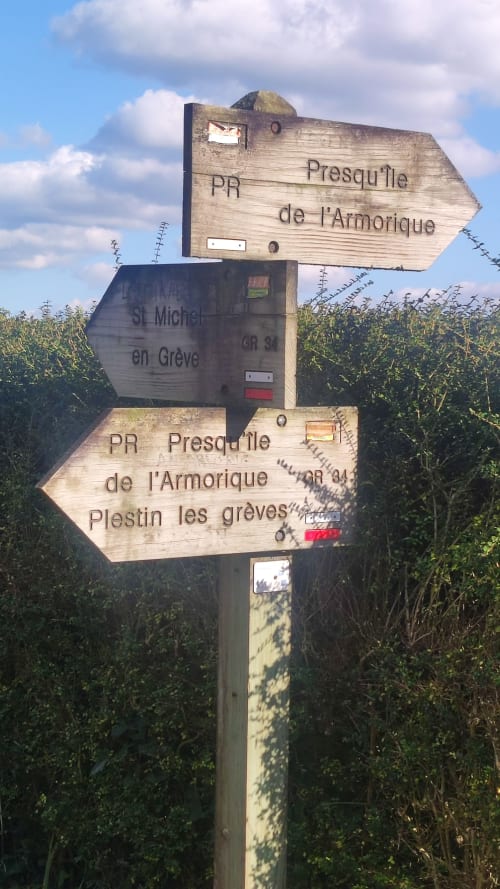 panneaux de randonnées  Plestin-les-Grèves cotes d'Armor Bretagne