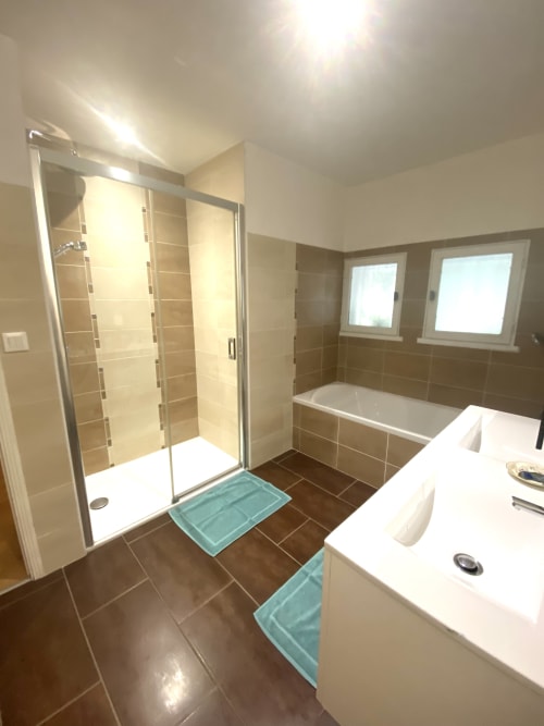 La Cachette d'Oona - Saint Jean de Monts, France - 14 voyageurs - 6 chambres - 11 lits - 5 salles de bain