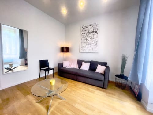 living room in Grenoble, cozy rental living space, comfortable short-term stay, furnished apartment Grenoble