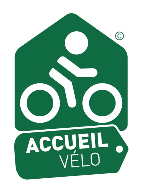 Logo of the "Accueil vélo" label - for the Clos Delamare, on the Vélomaritime