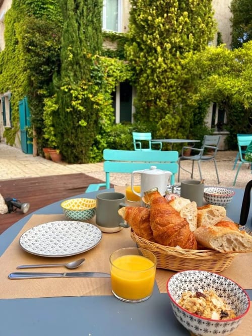 st tropez saint tropez var cote d'azur hotel hôtel yoga bien etre sejour detente village centre ville port plage pampelonne provence alpes cote d'azur sud de la france mediterranee riviera francaise vacances soleil evasion repos serenite calme charme luxe elegance authenticite boutique hotel hebergement chambre suite terrasse jardin havre de paix verdure soleil petit dejeuner buffet cafe terrasse lever du soleil balade mer nature paysage littoral golfe de saint tropez ramatuelle relaxation meditation esprit corps energie vitalite professeurs certifies stage retraite holistic massage soin lâcher prise ressourcement confort standing accueil chaleureux convivialite tradition provencale ruelle place des lices marche provencal citadelle clocher yacht voilier boutique shopping gastronomie restaurant aperitif cocktail sunset nuit tropezienne reservable en ligne meilleur tarif garanti offre speciale reservation direct sejour sur mesure weekend escale escapade romantique voyageur solo couple famille amis vacances été arriere avant saison printemps automne douceur de vivre destination mythique incontournable chic bohème esprit tropezien passion tradition hospitalite booking online luxury hotel french riviera