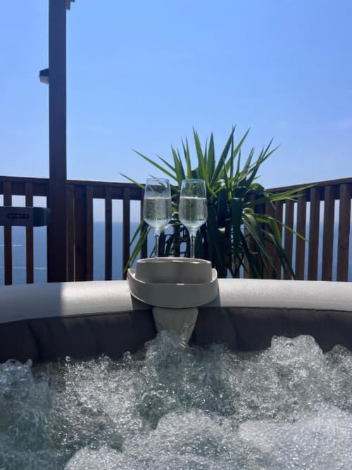 Enjoy a relaxing stay at Mobile Evasion SEGUR 17, offering modern amenities and a peaceful ambiance for your perfect vacation