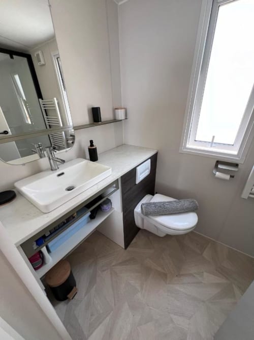 Enjoy a relaxing stay at Mobile Evasion SEGUR 17, offering modern amenities and a peaceful ambiance for your perfect vacation