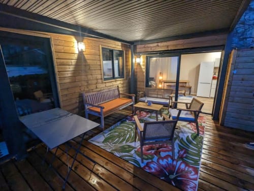 Vivez un confort absolu dans notre chalet de luxe offrant une vue imprenable sur la mer. Parfait pour une escapade paisible au cœur de la Côte d'Azur