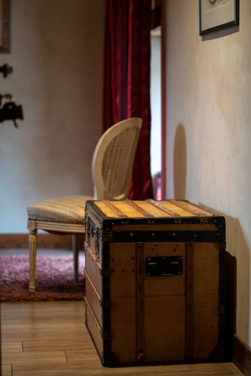 Decor details of the Château de La Mothe room