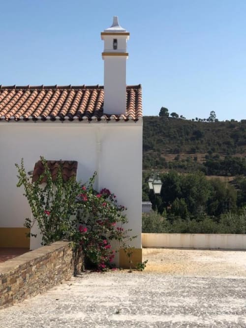 Desfrute do Exterior – Um Espaço Relaxante para Sol e Ar Fresco