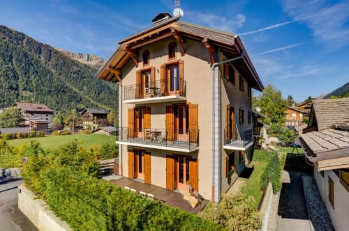 Cozy outside view | Terrace Apartment – ​​Elegance and Comfort at the Foot of Mont Blanc