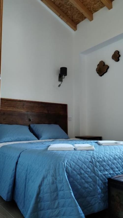Quarto | Espaçoso Quarto Familiar para Escapadinhas Rurais em Óbidos