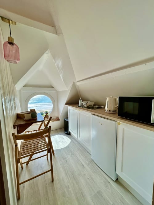 kitchenette