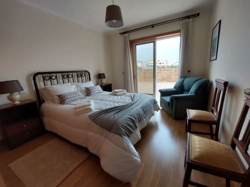 Spacious comfortable room with view | Silver Waves – Seaside Luxury Retreat in Portugal