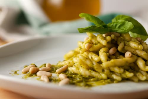 Pasta al pesto con pinoli e basilico da Pellicceria Superior, Genova