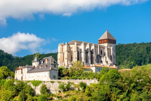 Église Saint-Pierre-aux-Liens | Le Saint Laurans – Your Boutique Escape at 2 Rue des Nobles, Aurignac, France