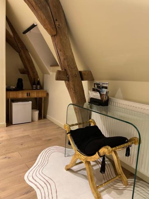 Place to sit and relax | Discover Sophistication in the Junior Suite Grand Cru