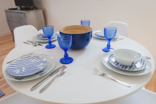 Dining area with utensils | Experience Comfort and Style at Loving Chiado 1 in Lisbon