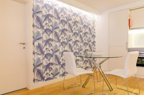 Dining table | Unwind in Style at Loving Chiado 8 – Your Lisbon Sanctuary
