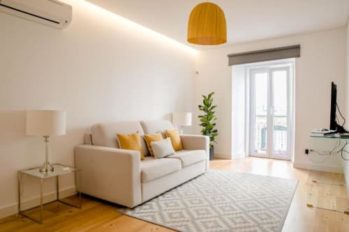 Living area | Discover Loving Chiado 7 – A Modern Retreat in Lisbon