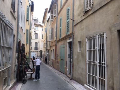 Street | Relax in La Sardine: A Cozy Retreat in Marseille