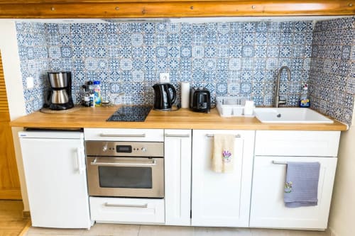 Kitchen with appliances | Experience the Best of Marseille at La Piboule: Your Stylish Retreat in the Heart of the City