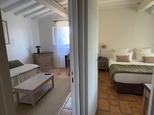 Suite de l'Hôtel La Clé des Champs et SPA à Roussillon dans le Luberon