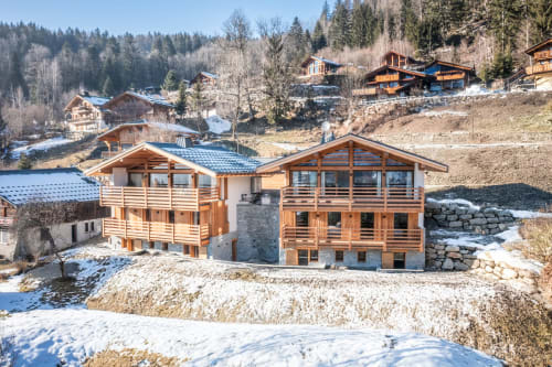 Le Chalet Mont-Blanc luxury chalet in Les Houches, Chamonix with wooden architecture and mountain views