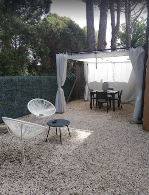 Petit jardin indépendant, pour que vous savouriez votre séjour au clos du mas la senia