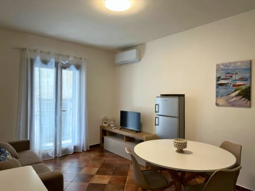 relax in centro, Palermo city break, prenota ora, vicino al Teatro Massimo, comfort moderno, book your stay, eleganza siciliana, discover Palermo, colazione in terrazza, central location, camere spaziose, free Wi-Fi, live like a local, shopping a due passi, explore Sicily, soggiorno romantico, boutique vibes, arte e cultura, enjoy your trip, vicino ai monumenti, prenotazione facile, family friendly, relax e cultura, Palermo experience, quick booking, atmosfera unica, explore il centro storico, walking distance, vacanza sicura, hidden gem in Palermo, weekend perfetto, vivi la città, comfort assicurato, check availability now, cultura e relax, soggiorno in Sicilia, book direct, atmosfera accogliente, turismo culturale, vicino a tutto, prenota il tuo soggiorno