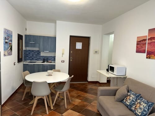 relax in centro, Palermo city break, prenota ora, vicino al Teatro Massimo, comfort moderno, book your stay, eleganza siciliana, discover Palermo, colazione in terrazza, central location, camere spaziose, free Wi-Fi, live like a local, shopping a due passi, explore Sicily, soggiorno romantico, boutique vibes, arte e cultura, enjoy your trip, vicino ai monumenti, prenotazione facile, family friendly, relax e cultura, Palermo experience, quick booking, atmosfera unica, explore il centro storico, walking distance, vacanza sicura, hidden gem in Palermo, weekend perfetto, vivi la città, comfort assicurato, check availability now, cultura e relax, soggiorno in Sicilia, book direct, atmosfera accogliente, turismo culturale, vicino a tutto, prenota il tuo soggiorno