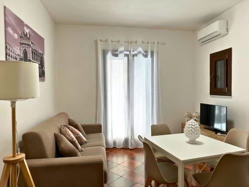 relax in centro, Palermo city break, prenota ora, vicino al Teatro Massimo, comfort moderno, book your stay, eleganza siciliana, discover Palermo, colazione in terrazza, central location, camere spaziose, free Wi-Fi, live like a local, shopping a due passi, explore Sicily, soggiorno romantico, boutique vibes, arte e cultura, enjoy your trip, vicino ai monumenti, prenotazione facile, family friendly, relax e cultura, Palermo experience, quick booking, atmosfera unica, explore il centro storico, walking distance, vacanza sicura, hidden gem in Palermo, weekend perfetto, vivi la città, comfort assicurato, check availability now, cultura e relax, soggiorno in Sicilia, book direct, atmosfera accogliente, turismo culturale, vicino a tutto, prenota il tuo soggiorno